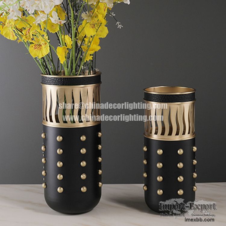 Light Luxury Creative Metal Craft Vase