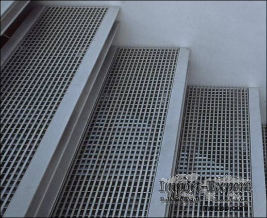 Safety Step Bar Grating
