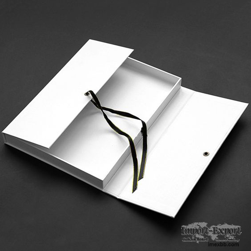 Customized Clothing Packaging Wholesales     OEM shopping paper bags     