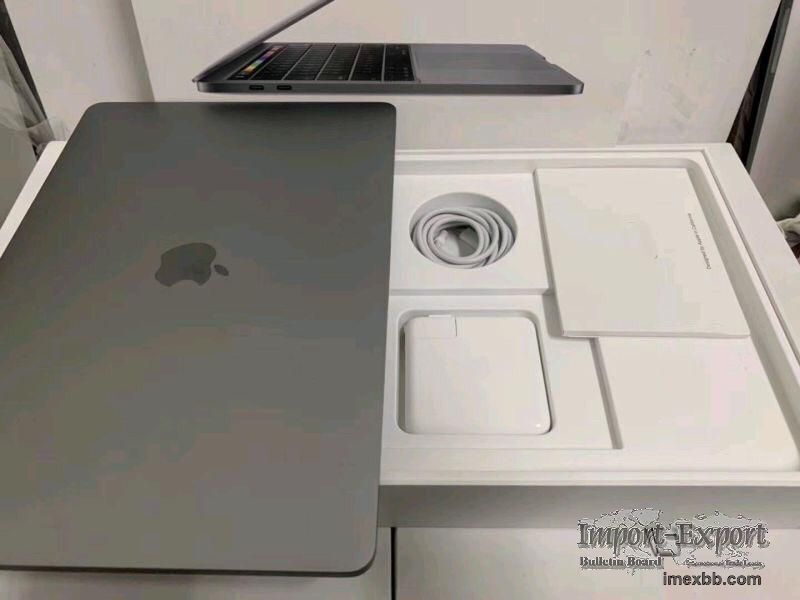 Apple MacBook Pro A1708 Retina Core i7 2.5GHz,16GB RAM,256GB SSD 2017 Model