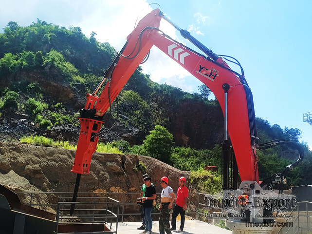 Rockbreaker Boom System BD750