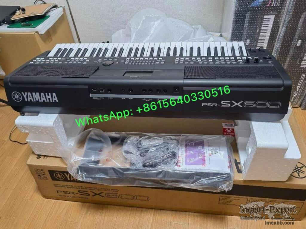 Yamaha PSRSX600 Arranger Workstation keyboard