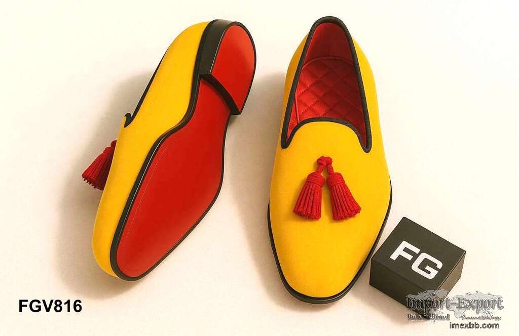 Red yellow tassel velvet slippers