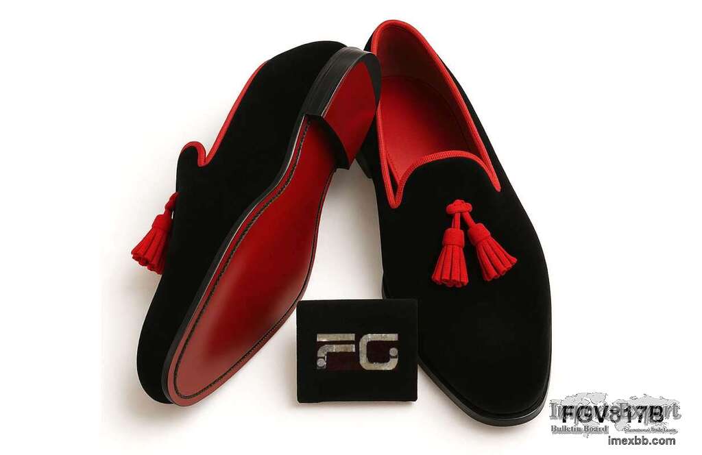 Premium Footwear Sale – Designer Shoes & Slippers at Discounted Prices