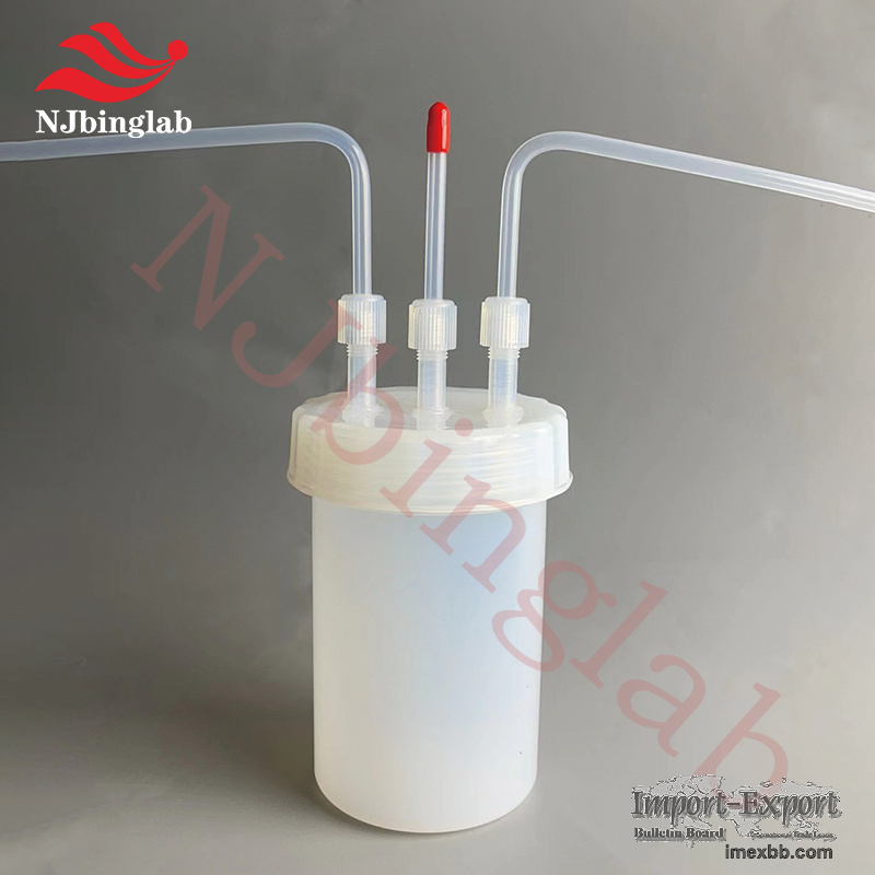 High-purity PFA reactor for trace metal analysis and acid digestions