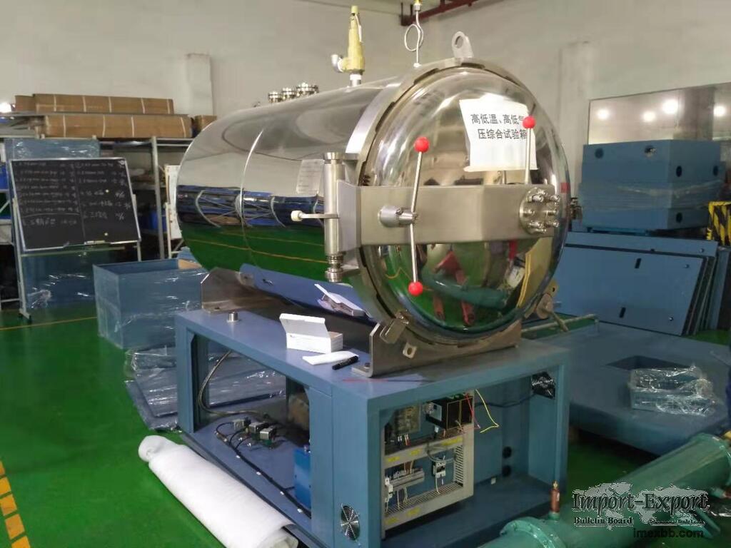 Thermal vacuum test chamber for simulating satellite environment testing