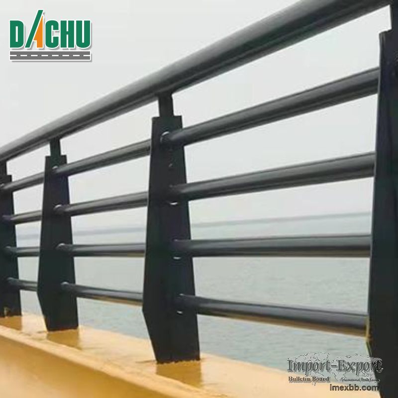 Customized Thrie-Beam Highway Guardrail