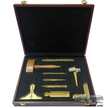 MASONIC JEWELS AND TOOL BOX 