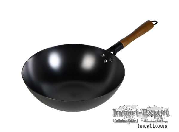 Lightweight 11.8 inch Flat-bottom Nitrided Cast Iron Wok