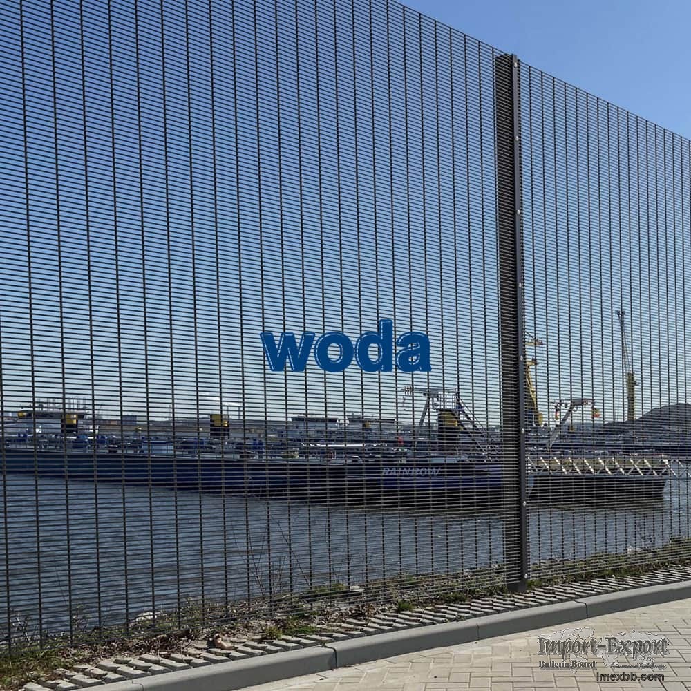 corrosion resistant coastal fencing