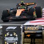 Spark McLaren MCL39 w. Pit Boards - 2025 Abu Dhabi (MEGATRONTOYS)