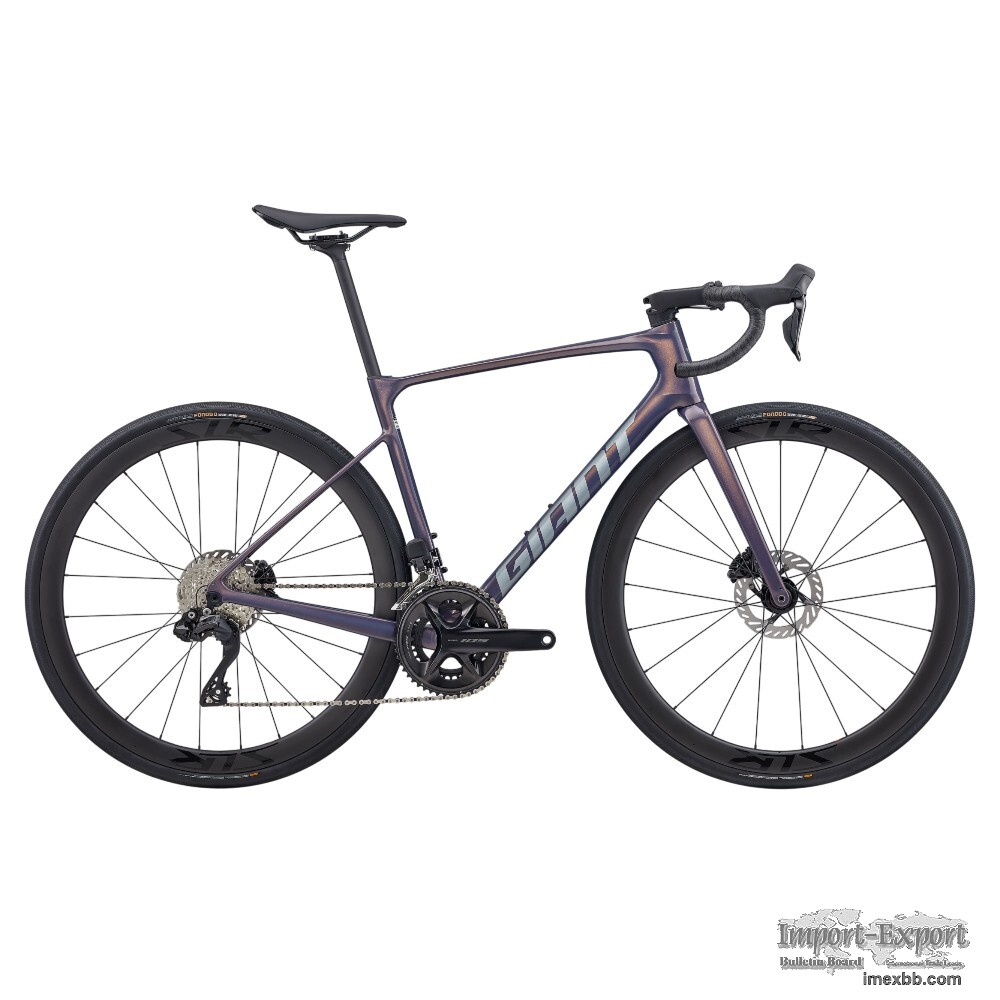 2026 Giant Defy Advanced 0 Endurance Road Bike (RUNCYCLES)